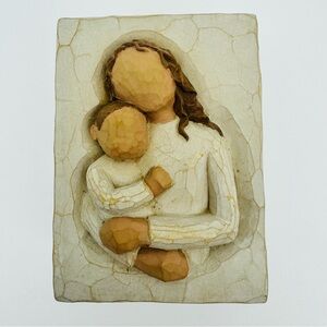 Willow Tree trinket/ jewelry box. “Everyday, a Miracle” written inside the box.